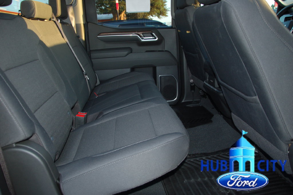 Used 2026 Chevrolet Silverado 1500 RST w/ Z71 Off-Road Package AWD/4WD image 12