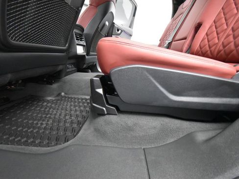 Used 2024 Audi SQ7 Premium Plus image 44