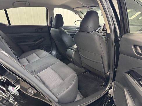 Used 2023 Nissan Altima 2.5 SV image 23