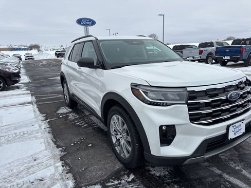 New 2026 Ford Explorer Active w/ Active Comfort Package image 7