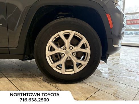 Used 2021 Jeep Grand Cherokee L Limited image 45