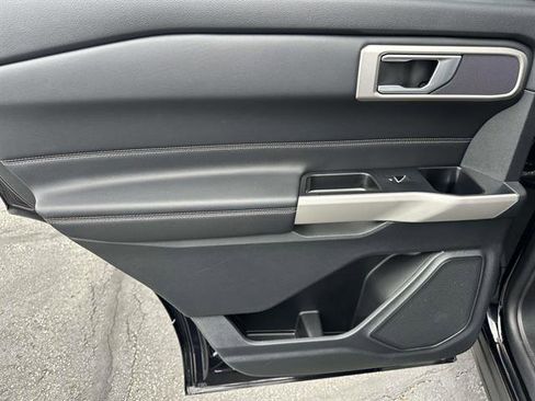Used 2023 Ford Explorer XLT w/ Equipment Group 202A image 12