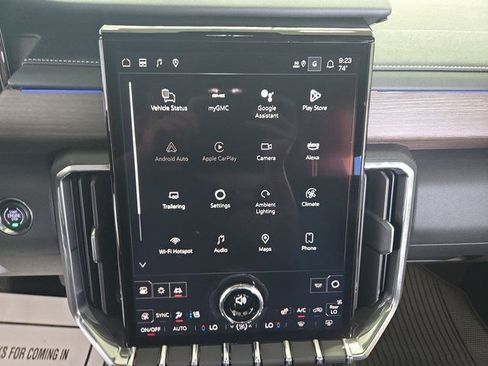 New 2025 GMC Acadia Denali w/ LPO, All-Weather Package FWD image 25