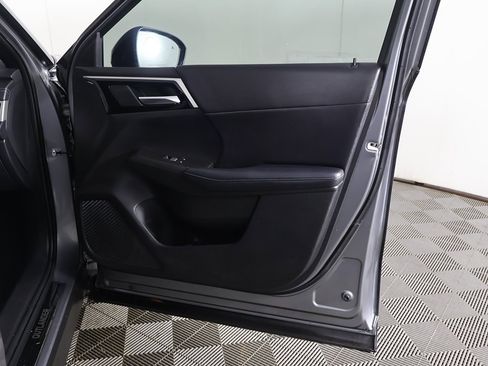 Used 2024 Mitsubishi Outlander SE Black Edition image 24