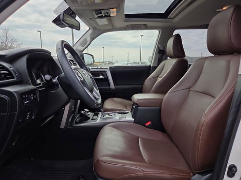 Used 2021 Toyota 4Runner Limited image 15