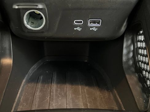 Used 2025 Chevrolet TrailBlazer LT AWD/4WD image 53