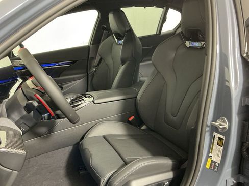 New 2026 BMW M5 w/ Executive Package image 21