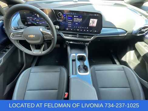 Certified 2025 Chevrolet Equinox EV LT FWD image 18