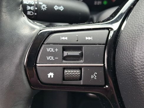 Certified 2024 Honda HR-V EX-L image 22