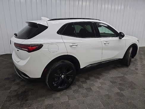 Used 2021 Buick Envision Essence w/ Technology Package I image 3