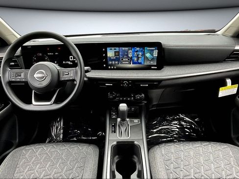 New 2026 Nissan Kicks SV w/ Cold Weather Package image 5