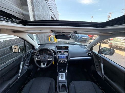 Used 2018 Subaru Forester 2.5i Premium w/ All-Weather Package AWD/4WD image 13