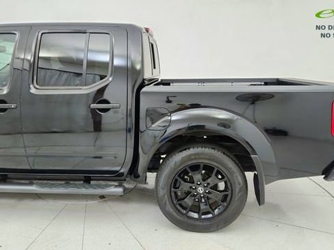 Used 2019 Nissan Frontier SV w/ Value Truck Package RWD image 10