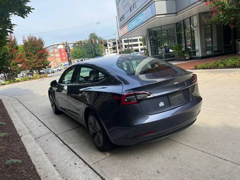 Used 2022 Tesla Model 3 Long Range AWD/4WD image 7