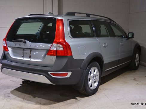 Used 2010 Volvo XC70 3.2 image 4