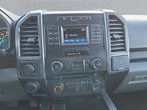 Used 2017 Ford F150 XLT w/ Trailer Tow Package image 17