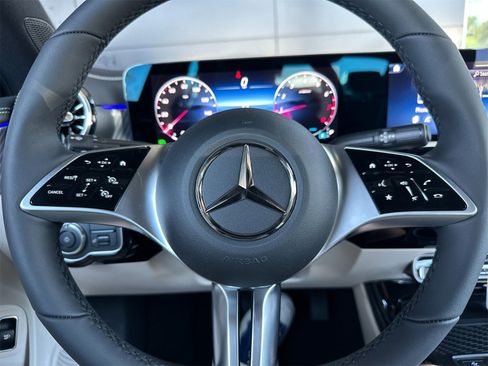 New 2025 Mercedes-Benz CLA 250 4MATIC image 24