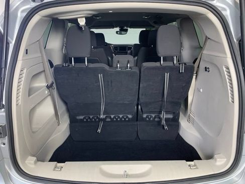 Used 2023 Chrysler Voyager LX FWD image 25