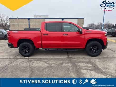 Used 2020 Chevrolet Silverado 1500 LT Trail Boss image 3