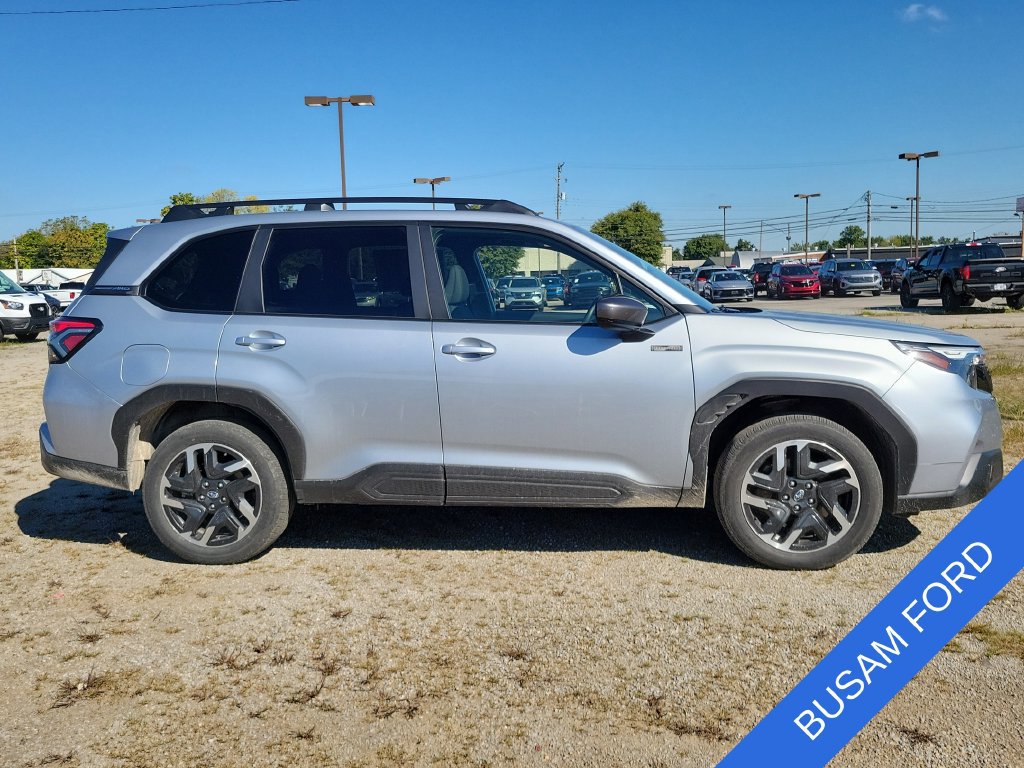 Used 2025 Subaru Forester Premium AWD/4WD image 30