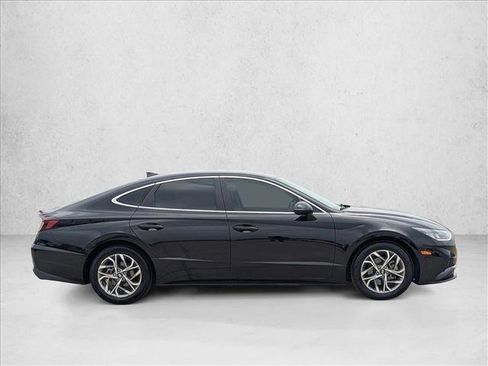 Used 2023 Hyundai Sonata SEL w/ Preferred Accessory Package FWD image 4