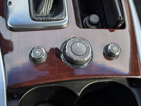 Used 2017 INFINITI Q70 L 3.7 image 18