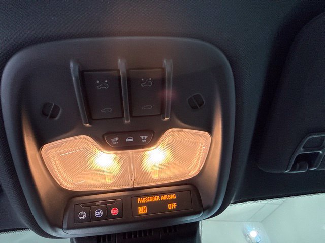Used 2024 Chevrolet Colorado ZR2 w/ Technology Package AWD/4WD image 22