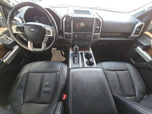 Used 2020 Ford F150 Lariat image 9