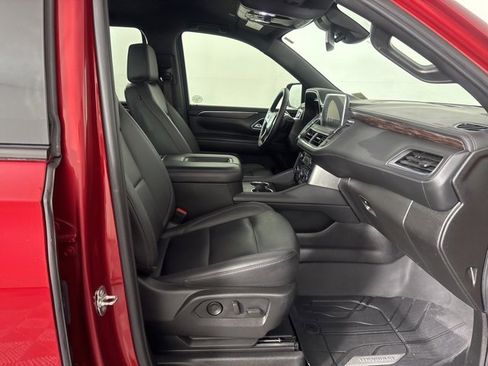 Certified 2024 Chevrolet Tahoe Z71 w/ Luxury Package image 12