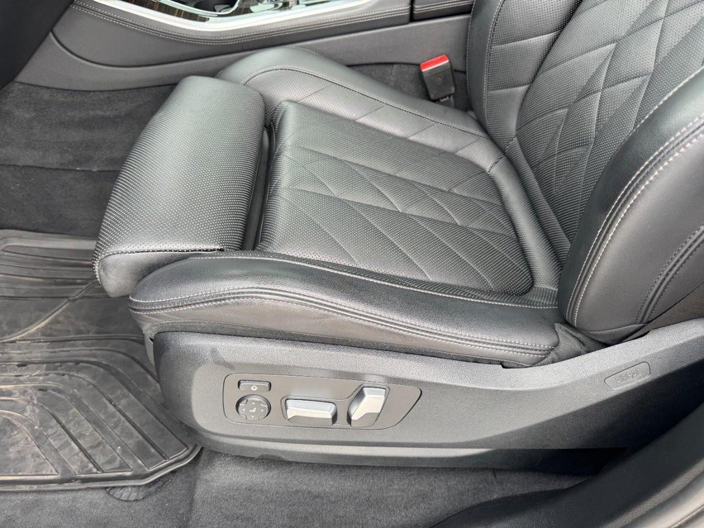 Used 2023 BMW X5 xDrive40i AWD/4WD image 16