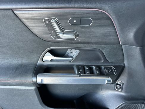 Certified 2023 Mercedes-Benz GLB 250 image 12