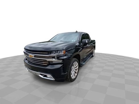 Used 2020 Chevrolet Silverado 1500 High Country w/ Technology Package AWD/4WD image 6
