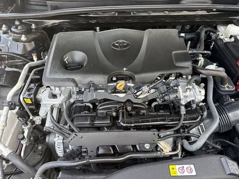 Used 2024 Toyota Camry SE FWD image 31