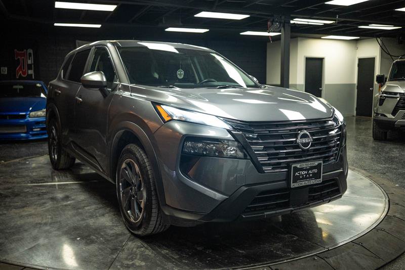Used 2025 Nissan Rogue SV FWD image 5
