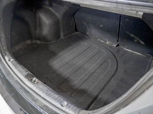 Used 2013 Hyundai Accent GLS image 9