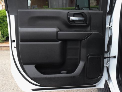 Used 2022 Chevrolet Silverado 2500 Custom w/ Custom Value Package image 32