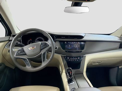 Used 2018 Cadillac XT5 Luxury AWD/4WD image 24
