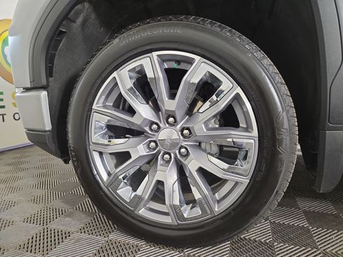 Used 2025 GMC Sierra 1500 Denali AWD/4WD image 34