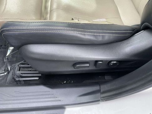 Used 2020 Subaru Outback Limited image 29