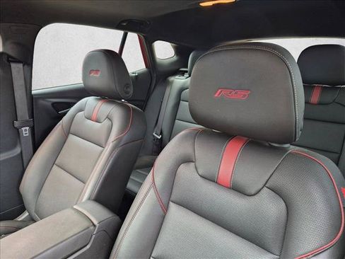 Used 2024 Chevrolet Trax RS w/ Sunroof Package FWD image 18