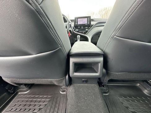 Used 2023 Toyota Camry SE image 20