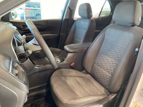 Used 2020 Chevrolet Equinox LT image 11