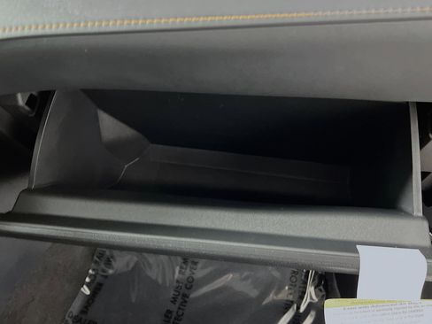 Used 2023 Toyota Highlander Bronze Edition image 35