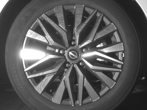 Used 2025 Nissan Altima 2.5 SV image 13