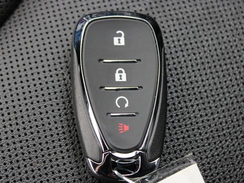 Used 2025 Chevrolet Trax RS w/ Sunroof Package image 42