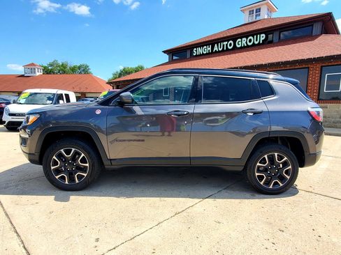 Used 2019 Jeep Compass Trailhawk image 5