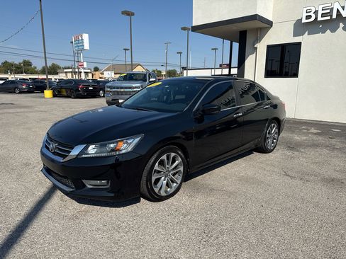 Used 2014 Honda Accord Sport image 2
