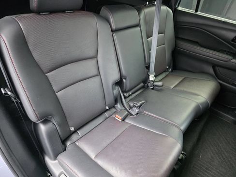 Used 2025 Honda Passport Black Edition image 28