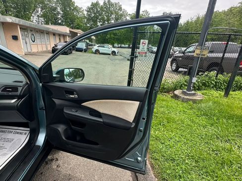Used 2016 Honda CR-V EX image 29