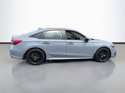 Used 2024 Honda Civic Sport image 4